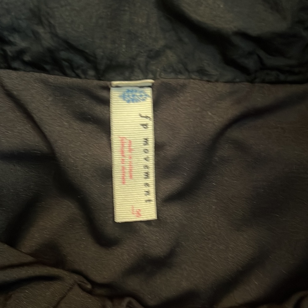 Free People Black Short L - Picture 5 of 5